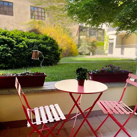 Laura S Garden - Romantic Place And Private Parking-2